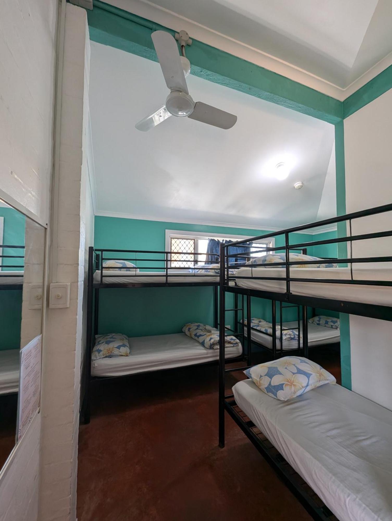 Ozzie Pozzie Backpackers Hostel Port Macquarie Ngoại thất bức ảnh